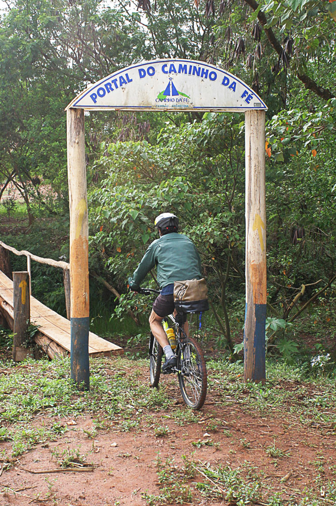 Portal do Caminho da Fé em Tambaú